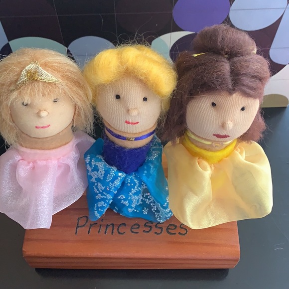 Handmade Princess Finger Puppets - Picture 2 of 6